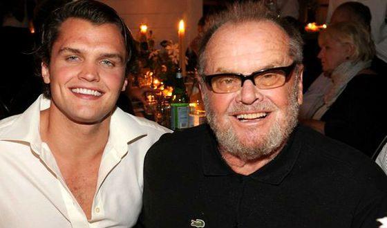 Jack Nicholson родился в 1937 г.