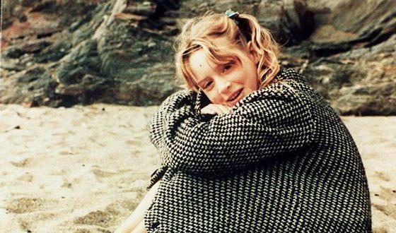 Kate Winslet родилась в 1975 г.
