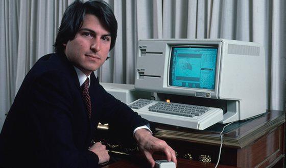 Steve Jobs родился в 1955 г.