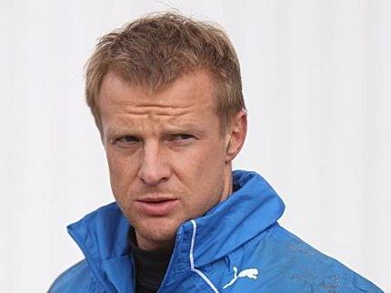 Vyacheslav Malafeev родился в 1979 г.